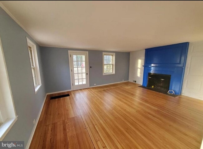 Building Photo - 409 S Ithan Ave