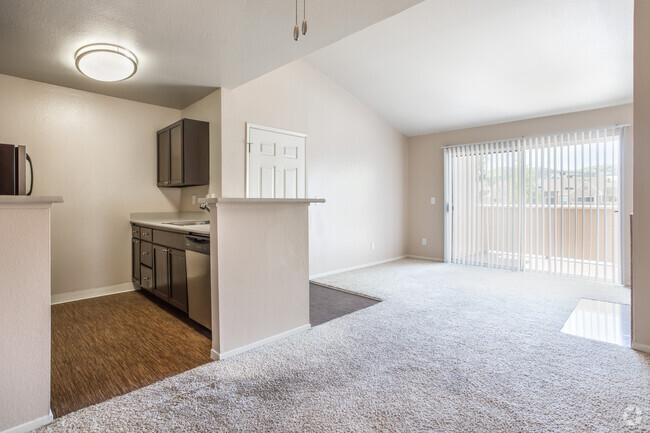 2HAB, 1BA: The Granada - Bridges at San Ramon