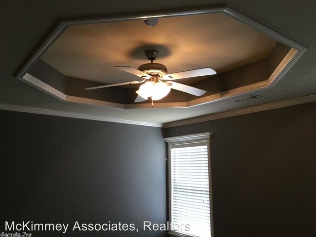 Building Photo - 3 br, 2 bath House - 6001 Trammel Estates Dr.