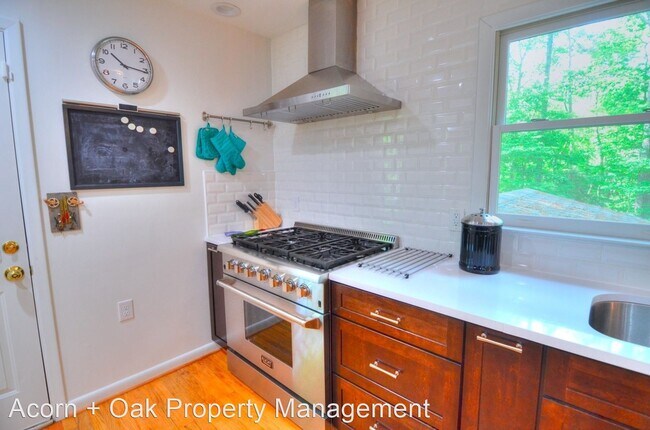 Building Photo - 3 br, 2.5 bath House - 508 Bolin Creek Dr