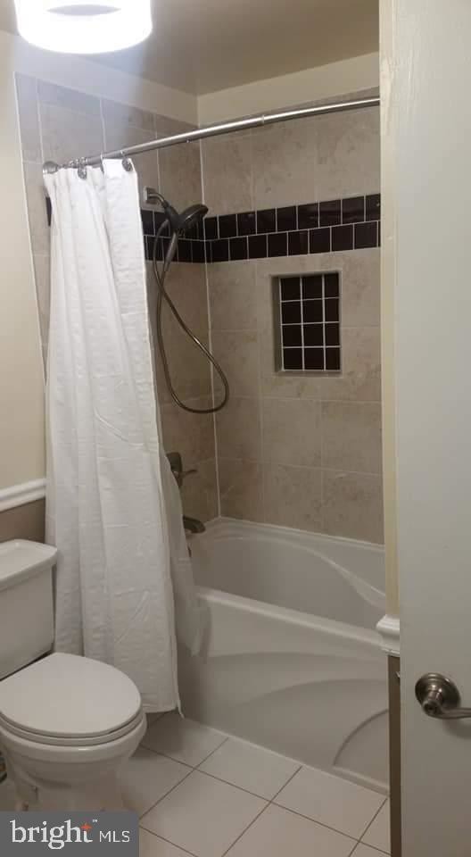 Foto del edificio - 12818 Beechtree Ln