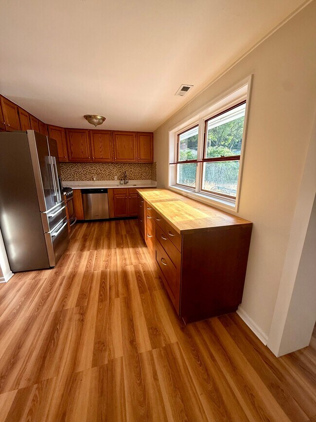 Foto del edificio - 16511 22nd Ave NE