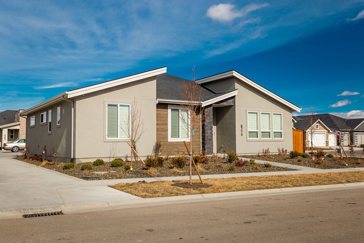 8274 W Shams Ln, Eagle, ID 83616 House for Rent in Eagle, ID