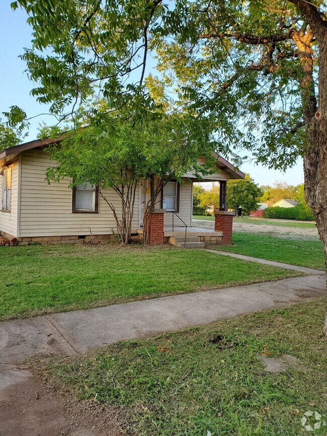 Apartments For Rent in Coleman, TX 4 Rentals