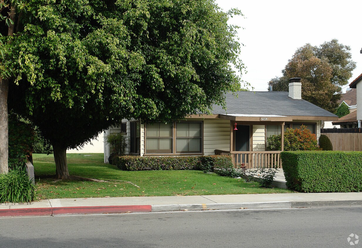 Building Photo - 2563 Elden Ave