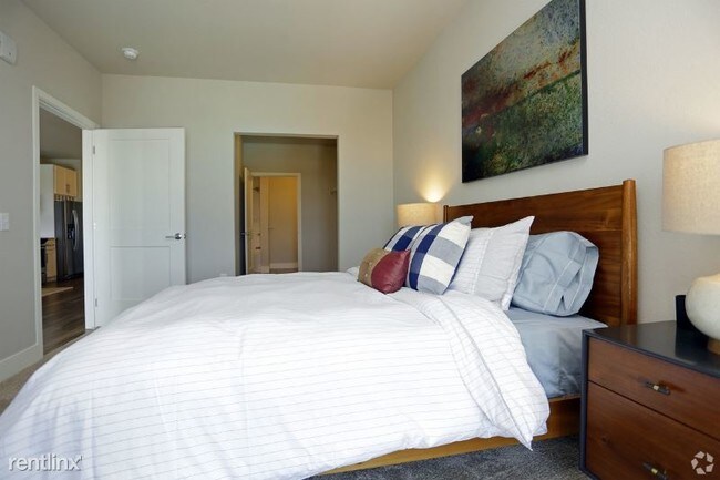 Foto del edificio - 1 br, 1 bath Apartment - 9301 Mineral Ave