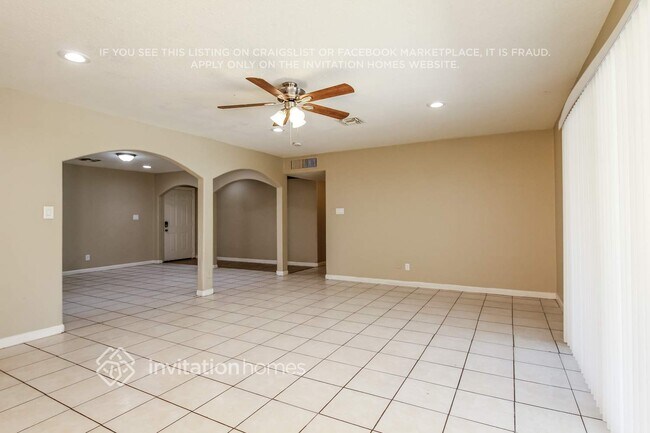 Foto del edificio - 6717 W Hazelwood St