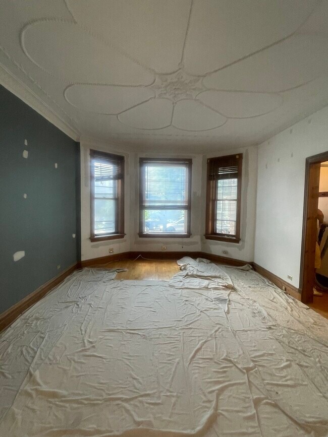 Foto del edificio - 1646 W Byron St