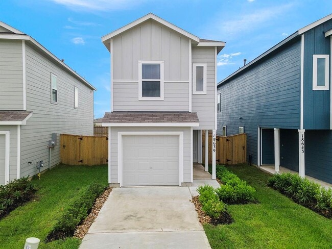 Building Photo - 18639 San Salvo Dr
