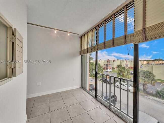 Building Photo - 9420 W Flagler St