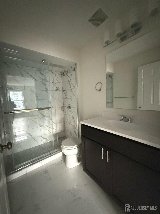 Foto del edificio - 1225 Waterford Dr