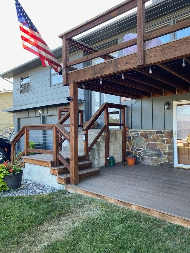 Building Photo - 128 Sunset Ridge