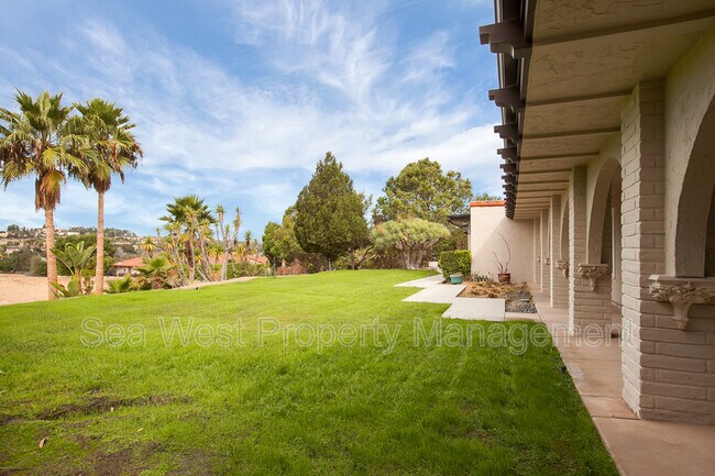 Foto del edificio - 7128 Almaden Ln