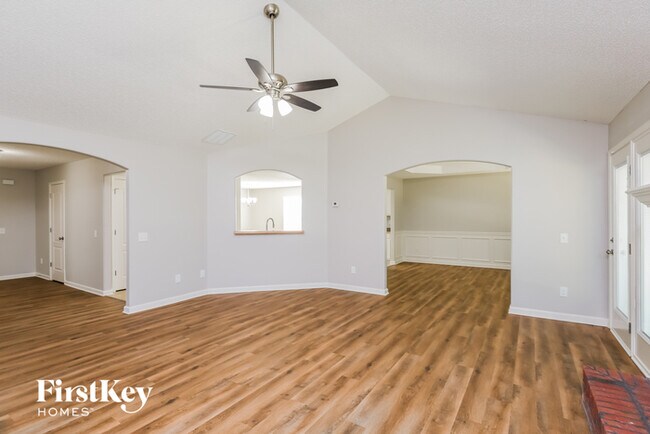 Building Photo - 2539 Marixa Dr