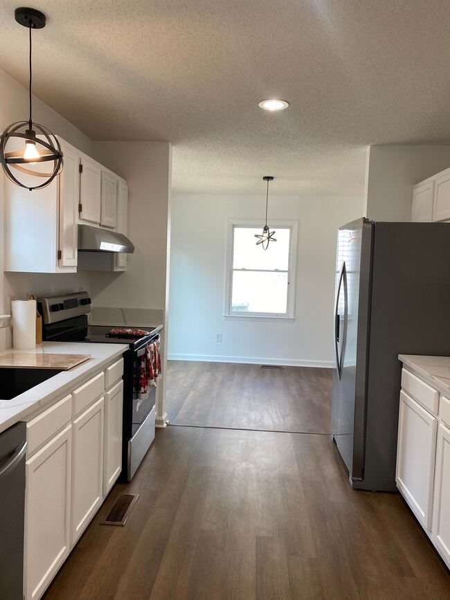Building Photo - 4203 Hope Valley Ln