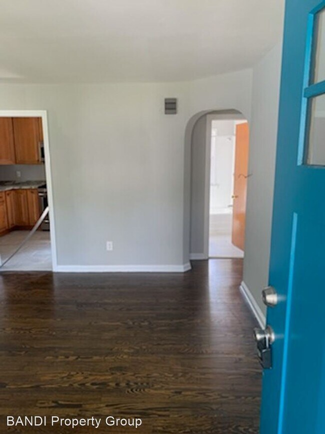 Building Photo - 2 br, 1 bath House - 120 W Dawes Avenue