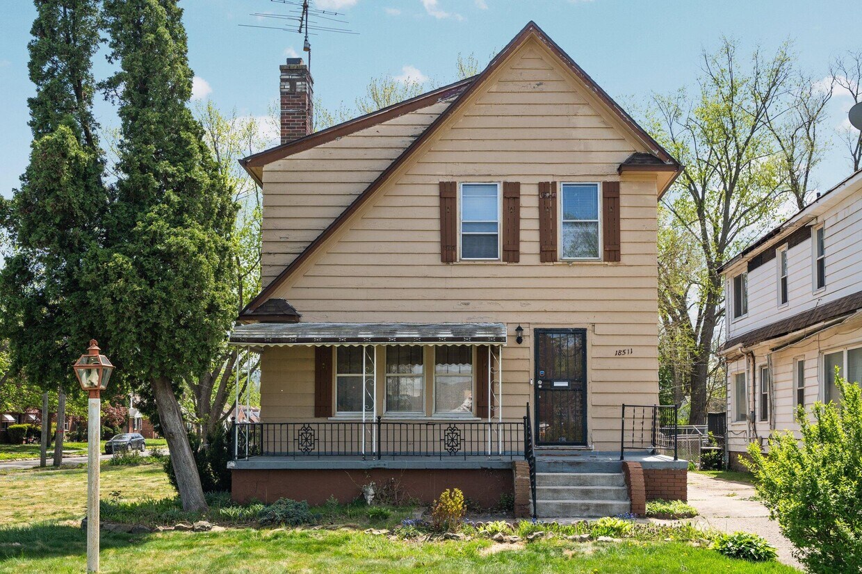 Foto principal - 18511 Margareta St