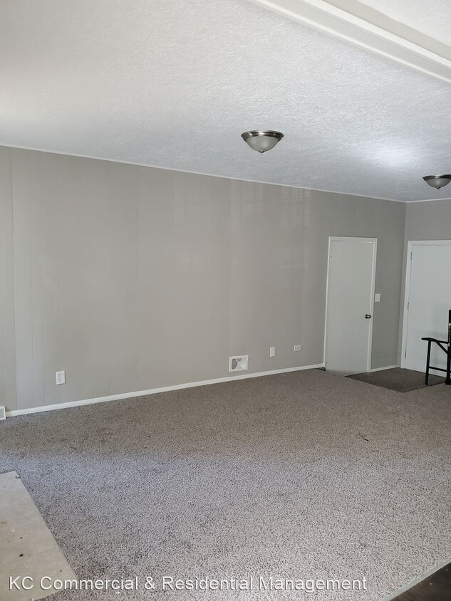 Foto del edificio - 13700 E 41st Terrace S