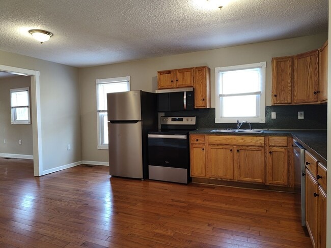 Building Photo - Cozy Ranch Style home located in the Wadsworth community!