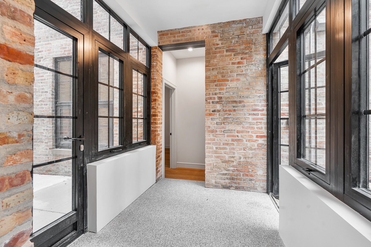 Primary Photo - 1810 N Wells St