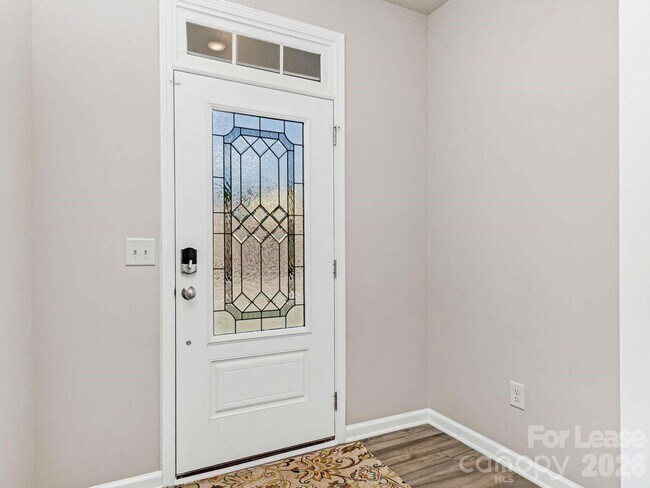 Foto del edificio - 15741 Country House St