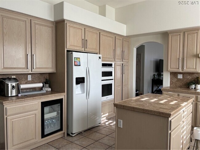 Foto del edificio - 7815 Windward Rd