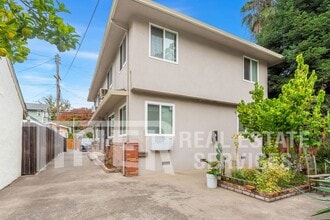 Building Photo - 1111 W St