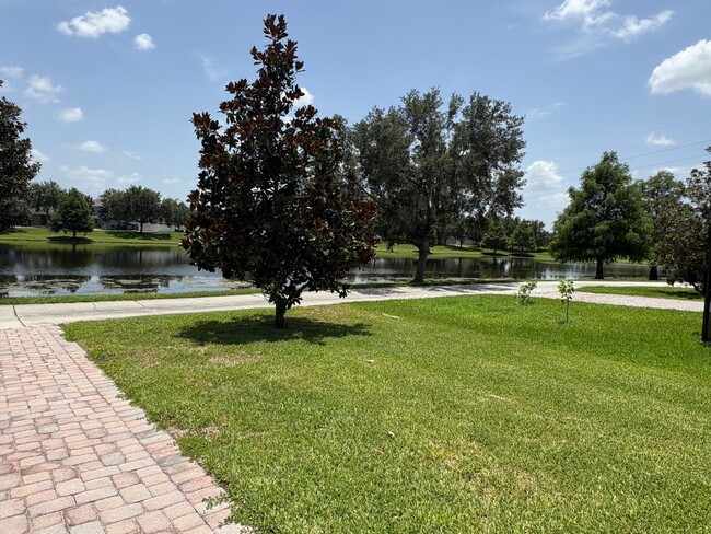 Building Photo - AVAILABLE NOW - BEAUTIFUL 6 BEDROOMS 3 BATH OVER 2700 SQ FT IN WINTER GARDEN CABLE / INTERNET AND...