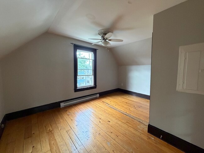 Building Photo - Apartment for Rent