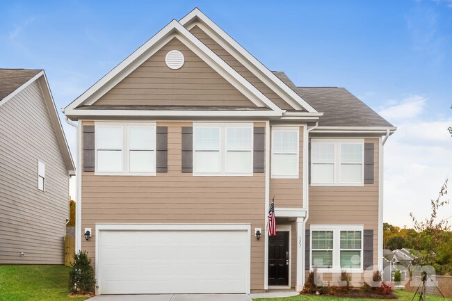 Building Photo - 127 Halesworth Rd