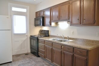 Building Photo - 418-420 S Market St