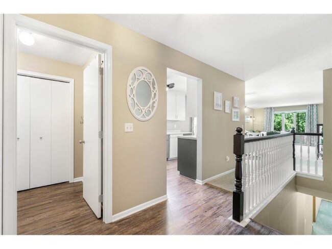 Building Photo - 17446 Sunray Cir SW
