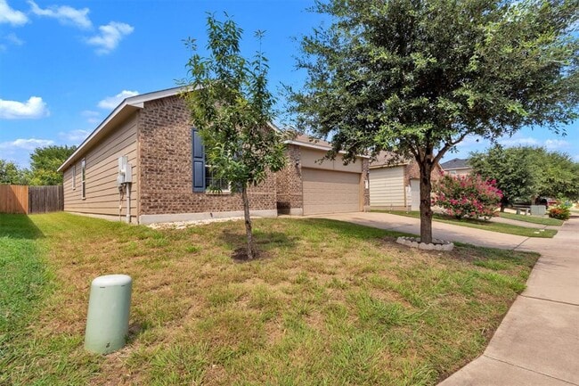 Building Photo - 9300 China Rose Dr