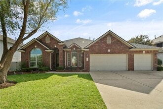 Building Photo - 2405 Speidel Dr