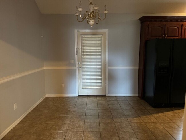 Building Photo - Beautiful 3 bed 2 bath brick home in Houst...