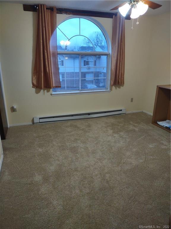 975 Meriden Rd Unit 48, Waterbury, CT 06705 Condo for Rent in
