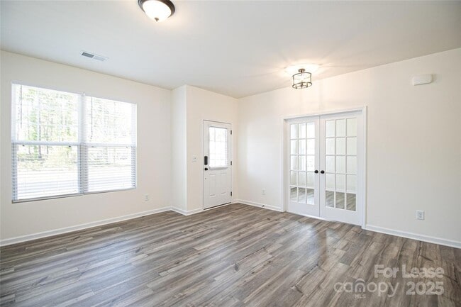 Building Photo - 3030 Falling Stone Cir