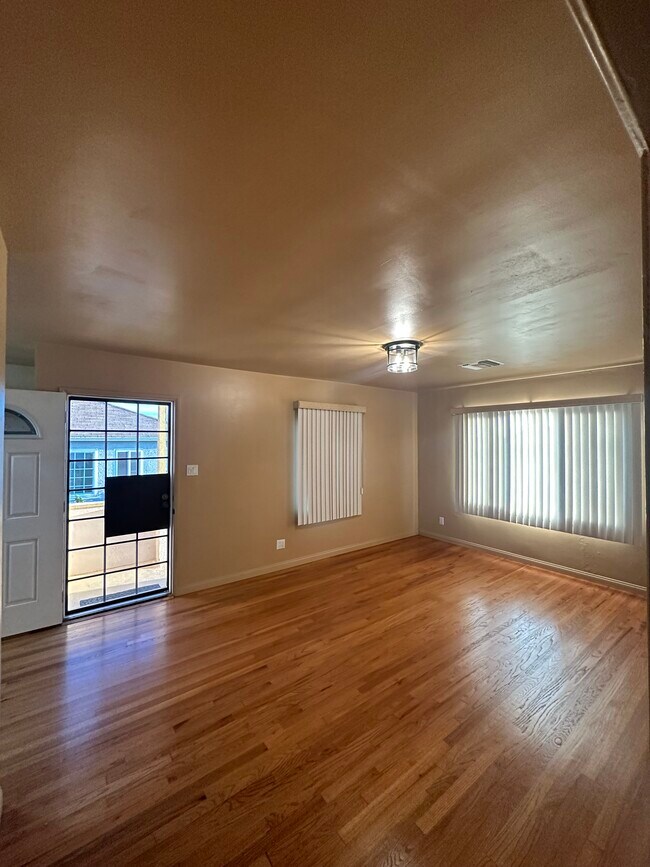 Living Room - 10516 Haas Ave