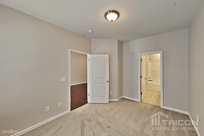 Building Photo - 207 Ashmere Ct