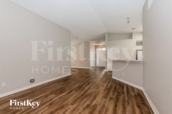 Foto del edificio - 7354 Ironside Dr W
