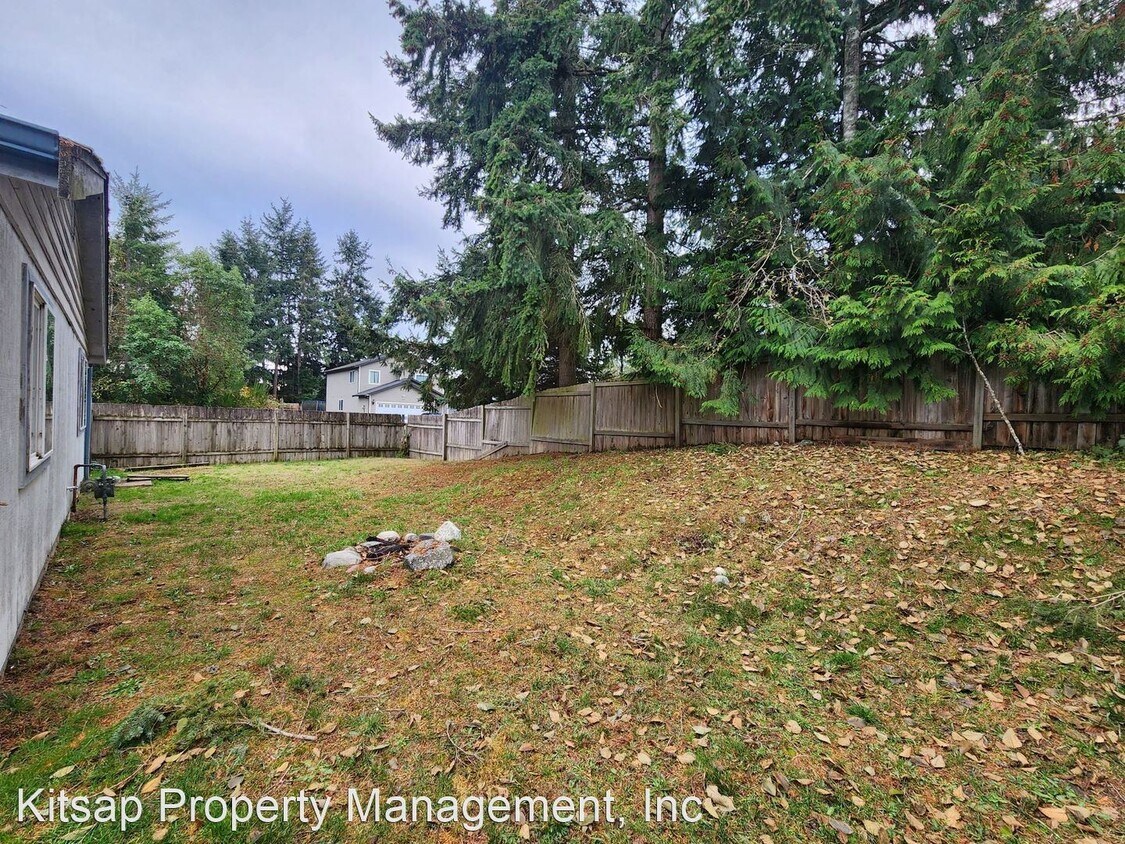 1270 California Ave SE, Port Orchard, WA 98366 - House