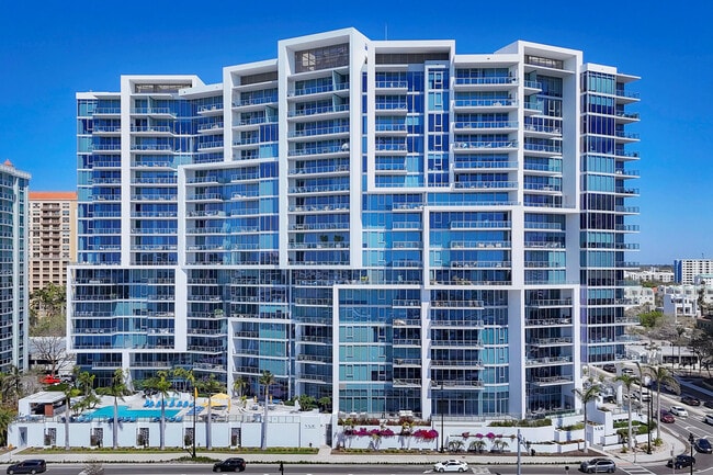 Foto del edificio - 1155 N Gulfstream Ave