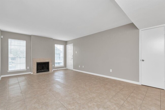 Building Photo - 6606 De Moss Dr