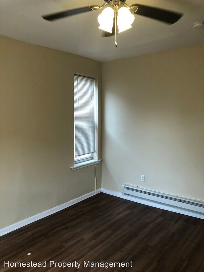 Building Photo - 1708 W Erie Ave