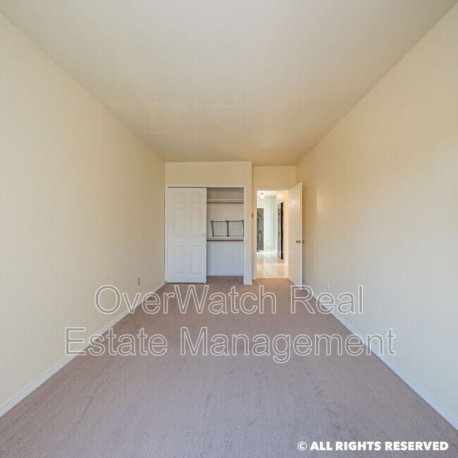 Building Photo - 2632 Forest Park Dr