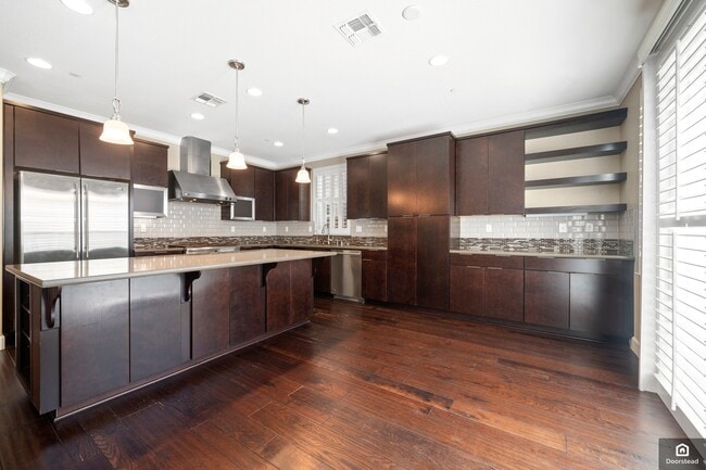 Building Photo - 6101 Sunstone Dr
