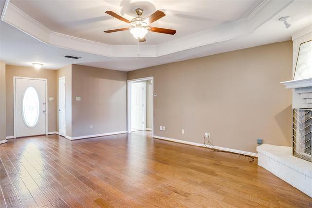 Foto del edificio - 349 College St S