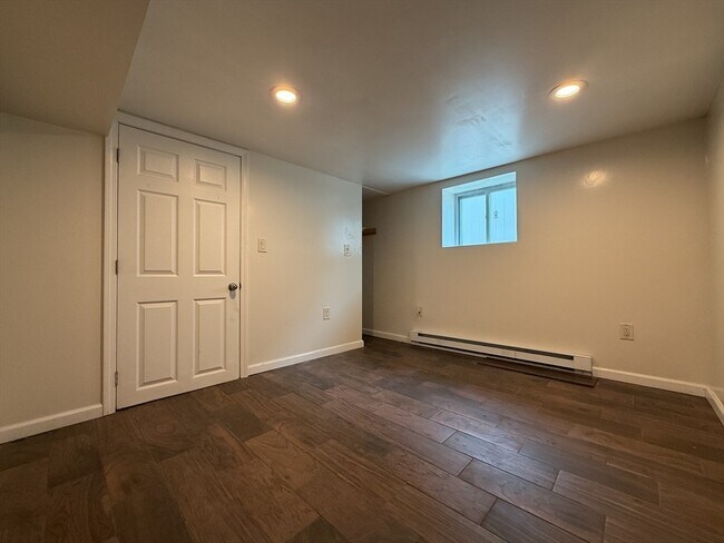 Building Photo - 338 Riverside Ave