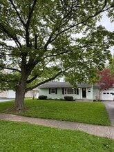 Building Photo - 704 Rumson Rd