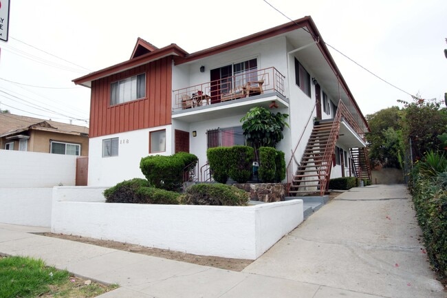 Building Photo - 118 E Ivy Ave